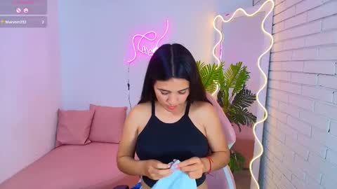 Snapshot of chiara_tay chatting on 03/05/25, 09:49 Chiara online show from 03/05/25, 09:49