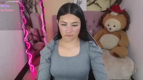 Snapshot of chiara_tay chatting on 10/23/25, 03:06 Chiara online show from 10/23/25, 03:06