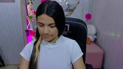 Snapshot of chiara_tay chatting on 07/14/26, 08:03 Chiara online show from 07/14/26, 08:03