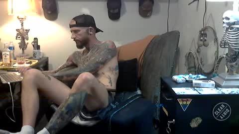 Snapshot of chiarov chatting on 03/21/26, 08:19 chiarov online show from 03/21/26, 08:19