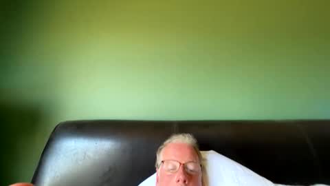 Snapshot of chicagodaddy74 chatting on 02/25/25, 05:47 chicagodaddy74 online show from 02/25/25, 05:47