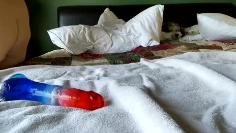 Snapshot of chicagodaddy74 chatting on 03/11/25, 08:53 chicagodaddy74 online show from 03/11/25, 08:53