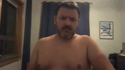 chicagoguy7183 online show from 10/08/25, 04:10
