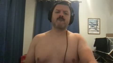 chicagoguy7183 online show from 11/22/25, 03:00