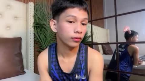 Snapshot of chick_renz chatting on 05/30/26, 12:41 chick_renz online show from 05/30/26, 12:41