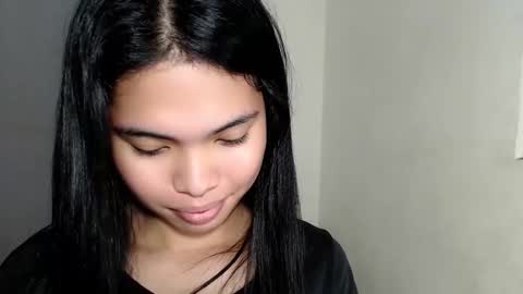 Snapshot of chictemptation_ chatting on 02/19/26, 06:48 CRISTINE3. online show from 02/19/26, 06:48