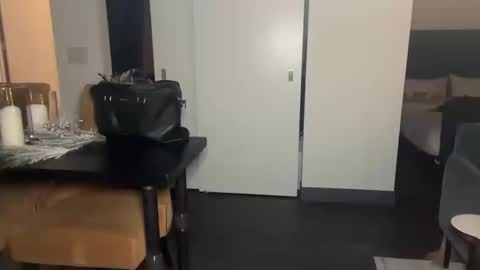 Snapshot of chiguy841 chatting on 12/28/24, 04:41 ChiGuy841 online show from 12/28/24, 04:41