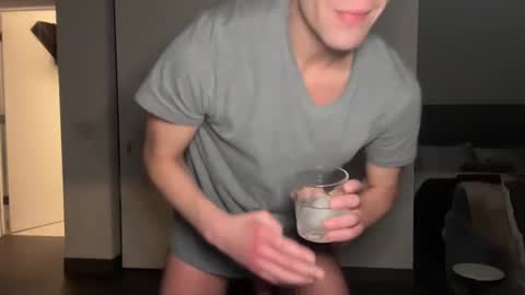 Snapshot of chiguy841 chatting on 02/21/25, 03:23 ChiGuy841 online show from 02/21/25, 03:23