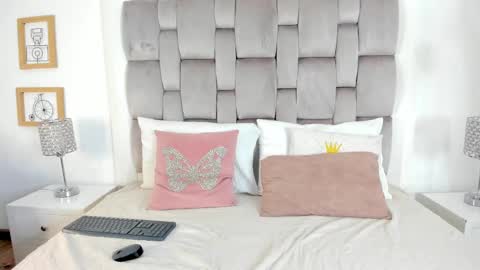 Chiki online show from 10/26/25, 08:15