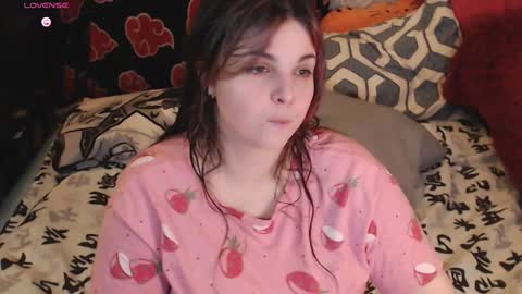 Snapshot of chill_saya chatting on 02/15/25, 11:14 Saya online show from 02/15/25, 11:14