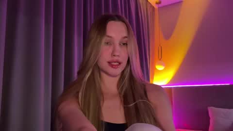 Goddess Vika - owner of all ur money online show from 12/21/25, 04:25