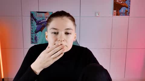 Snapshot of chillsnail_bro chatting on 01/07/26, 09:12 Bella online show from 01/07/26, 09:12