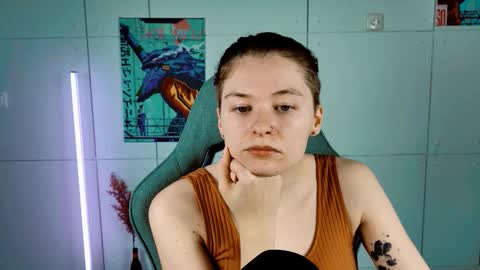 Snapshot of chillsnail_bro chatting on 02/04/26, 05:13 Bella online show from 02/04/26, 05:13