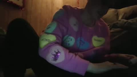 Snapshot of chinacove chatting on 02/15/26, 10:36 ChinaCove online show from 02/15/26, 10:36