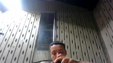 Snapshot of chino880172 chatting on 02/21/25, 06:40 CHINO online show from 02/21/25, 06:40