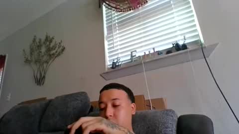 Snapshot of chino880172 chatting on 10/17/25, 06:32 CHINO online show from 10/17/25, 06:32