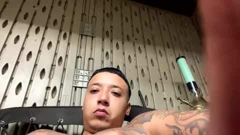 Snapshot of chino880172 chatting on 11/09/25, 05:50 CHINO online show from 11/09/25, 05:50