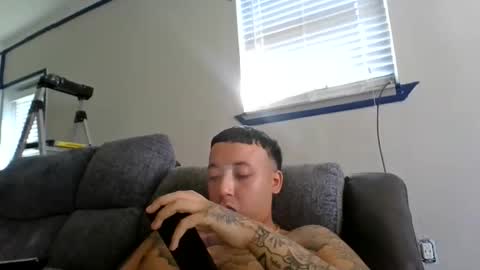 Snapshot of chino880172 chatting on 11/13/25, 03:33 CHINO online show from 11/13/25, 03:33