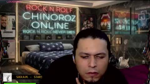 Snapshot of chinoroz chatting on 06/18/26, 12:33 Enrique online show from 06/18/26, 12:33
