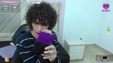 chipi_tay online show from 10/31/25, 11:44