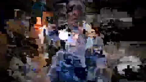 Snapshot of chippy70 chatting on 10/11/25, 04:22 chippy70 online show from 10/11/25, 04:22