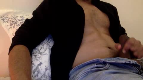 Snapshot of chirumiru123 chatting on 01/14/26, 04:01 chirumiru123 online show from 01/14/26, 04:01