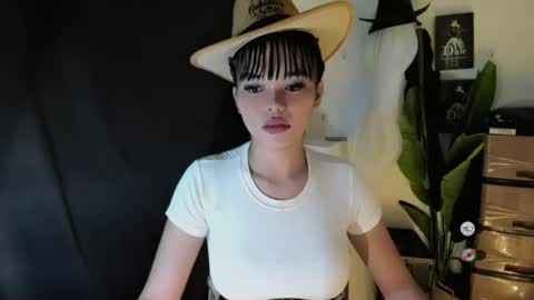 chixies_ladies online show from 06/17/26, 01:41