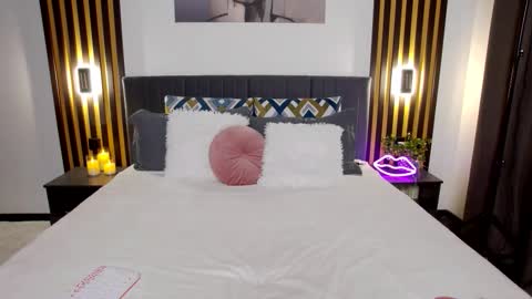 Snapshot of chloe__rose_ chatting on 09/18/25, 04:14 Follow My New account online show from 09/18/25, 04:14