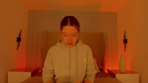 Chloe online show from 02/26/26, 12:04