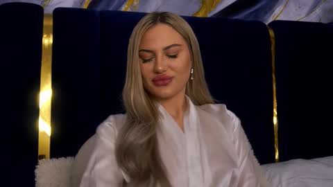 Chloe GraceeX online show from 01/13/26, 09:31