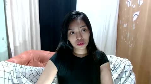 chloe and harlot online show from 11/11/25, 02:17