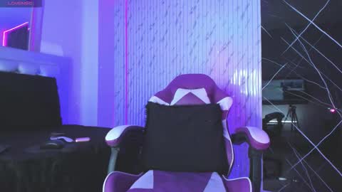 chloe_jacksonn online show from 10/22/25, 11:59