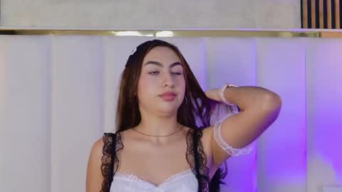 Snapshot of chloe_joness_ chatting on 11/24/25, 09:25 Chloe online show from 11/24/25, 09:25