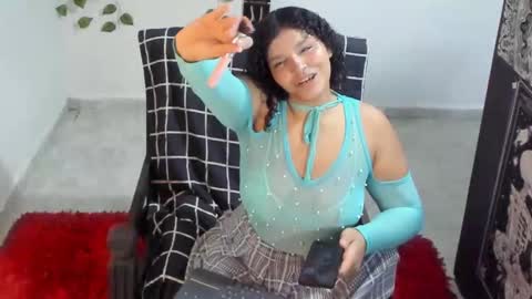 Snapshot of chloe_kisses chatting on 10/28/25, 11:47 chloe_kisses online show from 10/28/25, 11:47