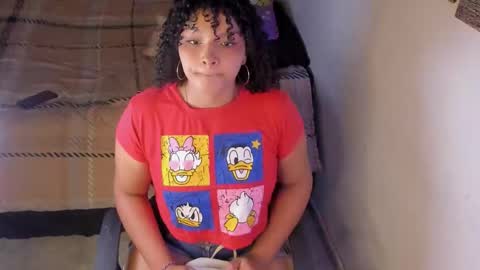 Snapshot of chloe_kisses chatting on 03/03/26, 11:38 chloe_kisses online show from 03/03/26, 11:38