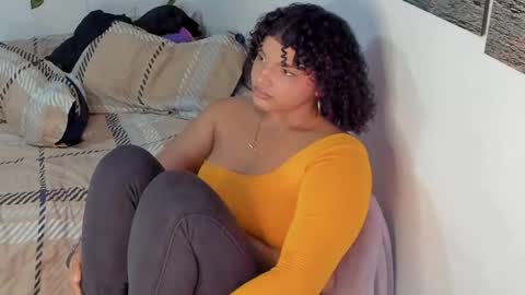 Snapshot of chloe_kisses chatting on 03/05/26, 11:28 chloe_kisses online show from 03/05/26, 11:28