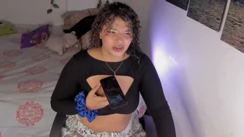 Snapshot of chloe_kisses chatting on 03/26/26, 11:38 chloe_kisses online show from 03/26/26, 11:38
