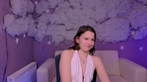 chloe_ley online show from 04/28/26, 02:38
