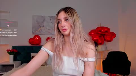 Chloe Lov GTM2 Mon Tue Thu Sat Sun 0400am - 1030m online show from 02/13/25, 07:24