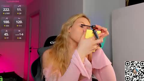 Snapshot of chloe_lov_ chatting on 03/07/26, 11:46 Chloe Lov GTM2 Mon Tue Thu Sat Sun 0400am - 1030m online show from 03/07/26, 11:46