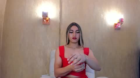 Snapshot of chloe_luxury chatting on 03/28/26, 03:00 chloe_luxury online show from 03/28/26, 03:00