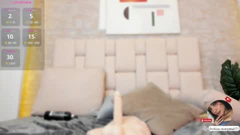 Snapshot of chloe_morgans chatting on 02/22/25, 10:42 chloe online show from 02/22/25, 10:42