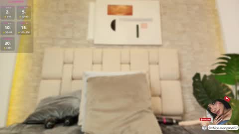 Snapshot of chloe_morgans chatting on 03/05/25, 10:43 chloe online show from 03/05/25, 10:43