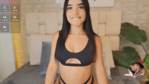 Snapshot of chloe_morgans chatting on 03/12/25, 10:17 chloe online show from 03/12/25, 10:17