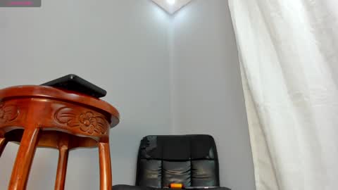 Chloe online show from 12/06/24, 11:03