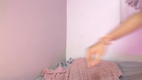 chloe_peach_ online show from 05/01/26, 12:10