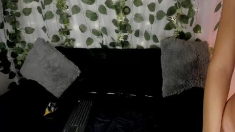 Chloe online show from 05/05/26, 12:13