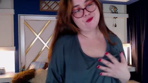 chloe_prg online show from 01/29/25, 03:26