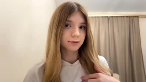 hloe online show from 11/27/25, 06:54