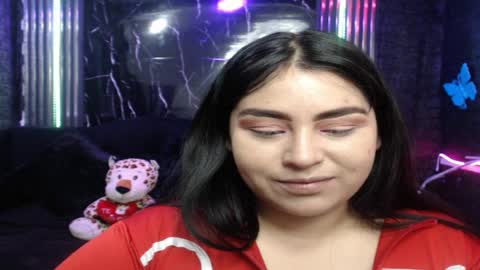 chloe_smith5 online show from 04/07/26, 01:33